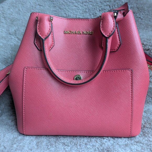 MK Greenwich used bucket bag - Picture 1 of 7
